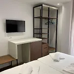Eval Apartahotel