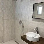 Eval Apartahotel Sarandë