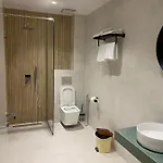 Eval Apartahotel