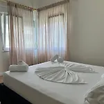 Eval Apartahotel Sarandë