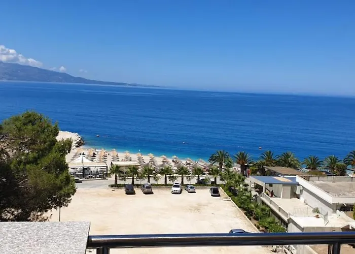 Eval アパートホテル Sarandë