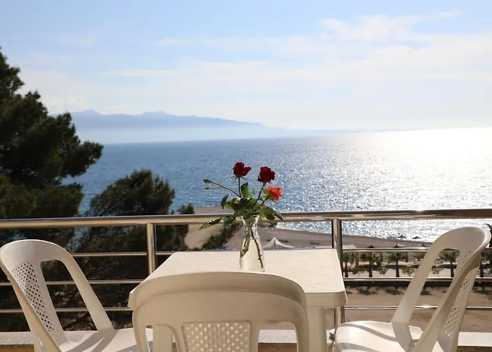 Eval アパートホテル 4*