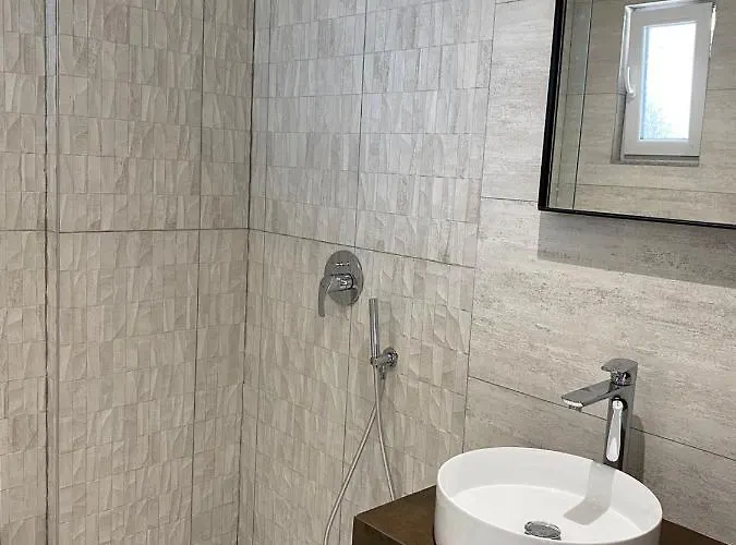 Eval アパートホテル Sarandë