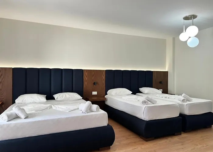 Eval アパートホテル