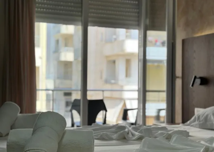 Eval アパートホテル Sarandë