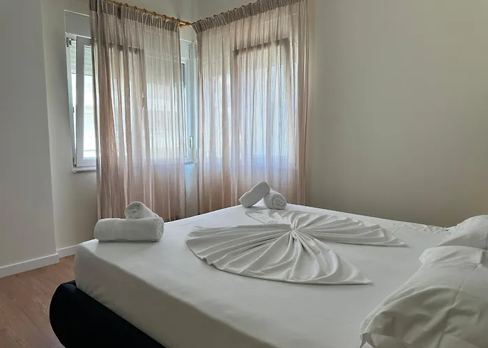 Eval アパートホテル Sarandë