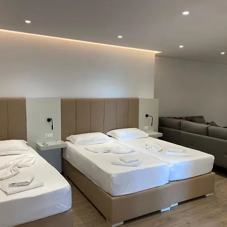 Eval Aparthotel Sarande