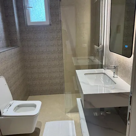 Eval Sarandë