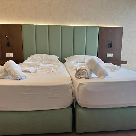 Eval Aparthotel 4*