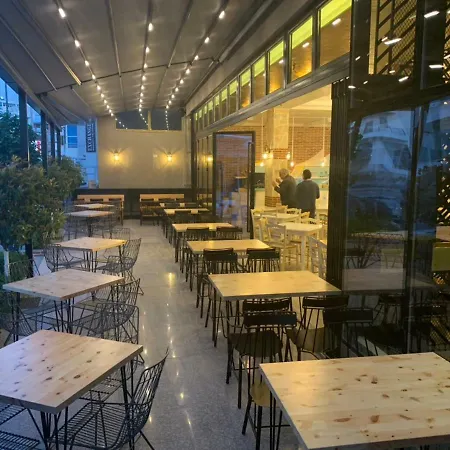 Apartahotel Eval Sarandë